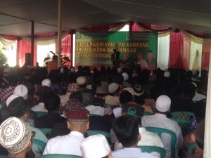Silaturahmi kyai kampung se Sidoarjo ahlusunna wal jamaah di Ponpes Al-Khoziny mendukung Jokowi-JK