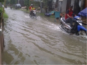 Banjir di kawasan Pepe, Sedati (kiriman Shodikin)