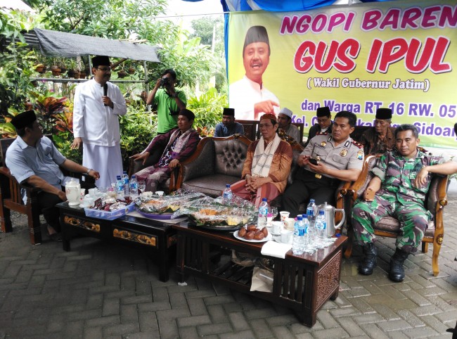 Wakil Gubernur Jatim Saiful Ilah atau Gus Ipul saat berada di Sidoarjo "Ngopi Bareng Gus Ipul"