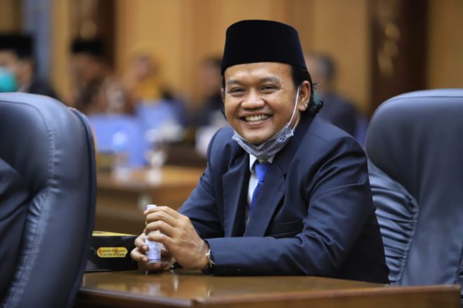Ketua Komisi A H. Sullamul Hadi Nurmawan
